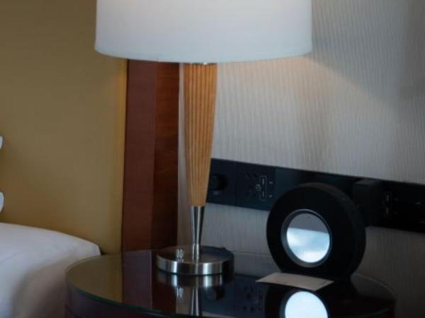 Renaissance Wuhan Hotel : photo 2 de la chambre chambre club avec lit king-size