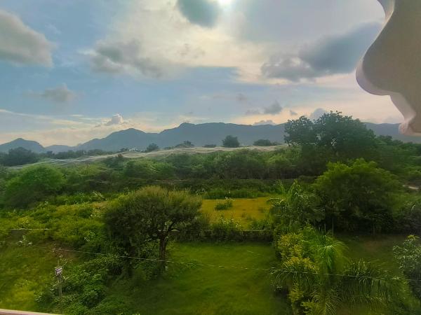 Hotel Mountain Palace With Swimming Pool : photo 4 de la chambre chambre lit king-size - vue sur montagne