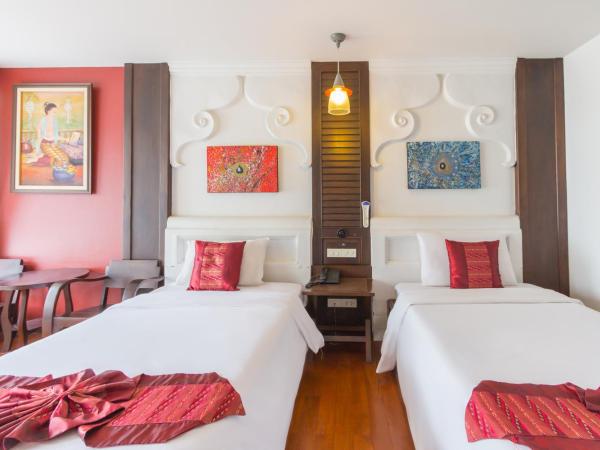 BP Chiangmai City Hotel : photo 5 de la chambre chambre lits jumeaux avec balcon