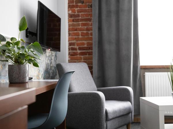 New Adler Bed & Breakfast : photo 1 de la chambre chambre double avec salle de bains privative