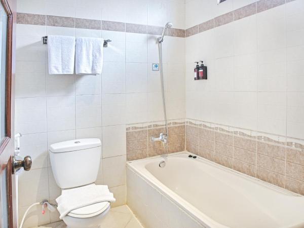 Paku Mas Hotel : photo 5 de la chambre chambre lits jumeaux supérieure