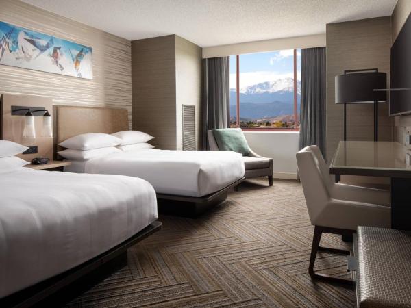 Colorado Springs Marriott : photo 2 de la chambre mountain view concierge level, guest room, 2 double