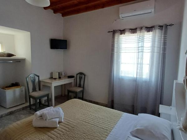 Manos Rooms : photo 8 de la chambre double room