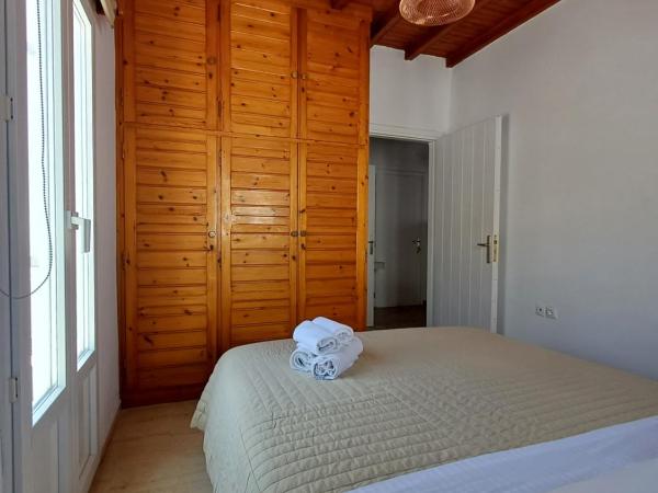Manos Rooms : photo 3 de la chambre quadruple room with sea view
