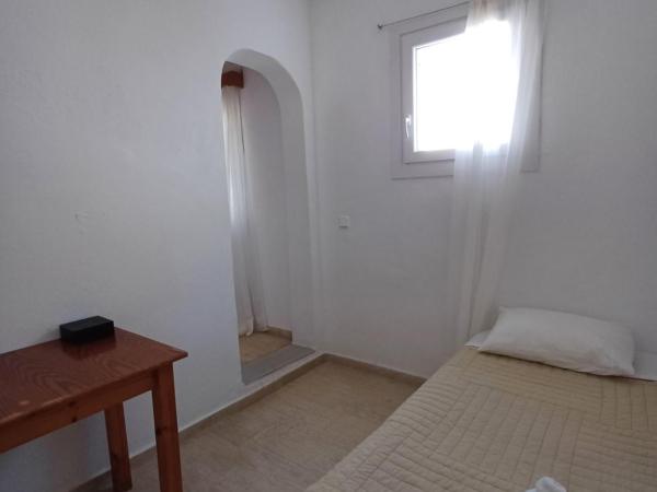 Manos Rooms : photo 5 de la chambre chambre triple