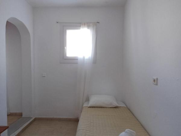 Manos Rooms : photo 4 de la chambre chambre triple