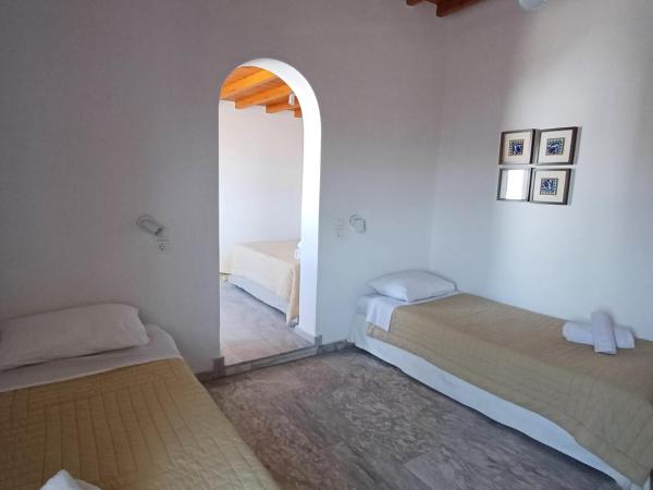 Manos Rooms : photo 4 de la chambre quadruple room