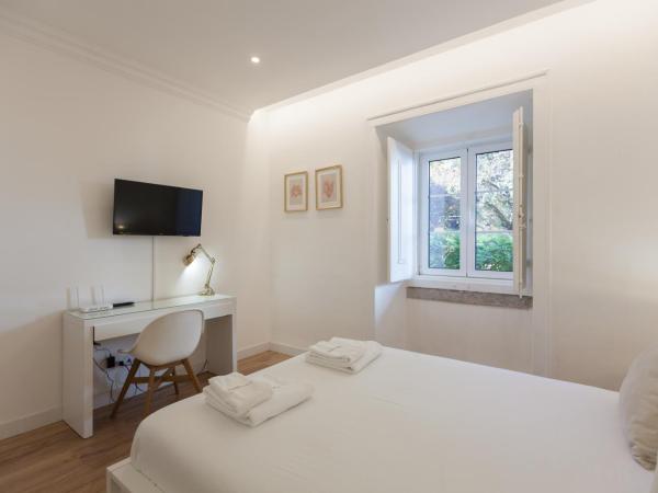 FLH Alcântara Guest House : photo 3 de la chambre grande chambre double 