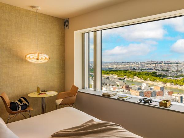 Too Hotel Paris - MGallery : photo 1 de la chambre executive king room with panoramic monument view