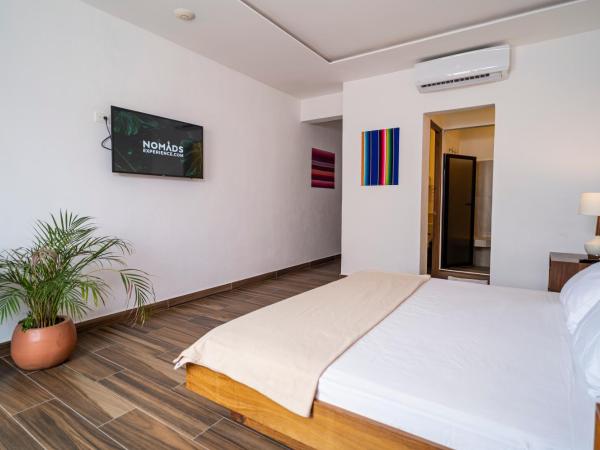 Nomads CoLiving : photo 8 de la chambre chambre double deluxe