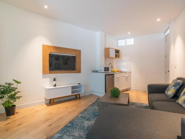 Quiet Stylish Studio, Smart Tv, Six Flags 1k : photo 6 de la chambre appartement