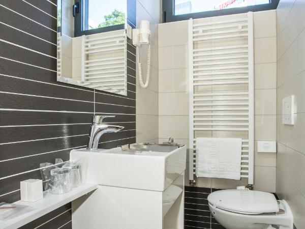 Hotel National : photo 4 de la chambre chambre double Économique