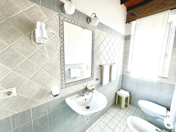 Villa Le Camelie Siena : photo 8 de la chambre chambre double