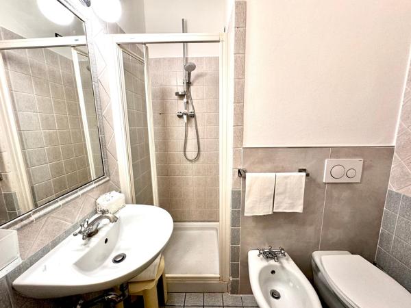 Villa Le Camelie Siena : photo 7 de la chambre chambre double