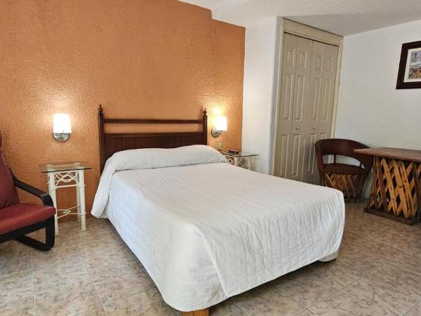Hotel Posada Santa Fe : photo 3 de la chambre chambre standard lit queen-size