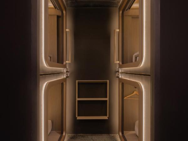 CUBE Social at Boat Quay : photo 1 de la chambre female private room with 4 single capsules