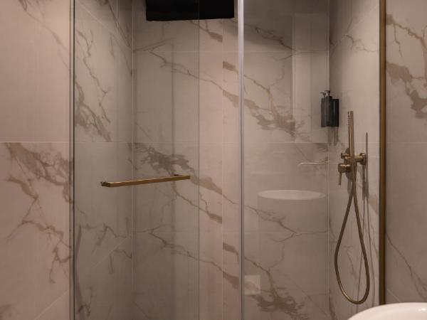CUBE Social at Boat Quay : photo 4 de la chambre female private room with 4 single capsules