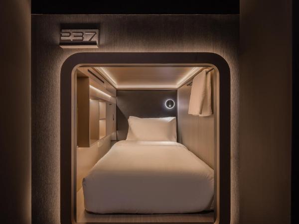 CUBE Social at Boat Quay : photo 1 de la chambre private room with 1 single capsule