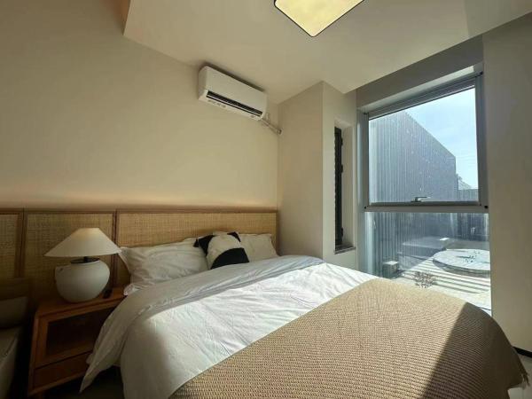 北京栖梦酒店 : photo 4 de la chambre chambre lit queen-size - vue sur jardin