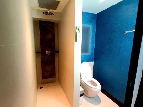 Nouvo City Hotel : photo 7 de la chambre chambre triple supérieure