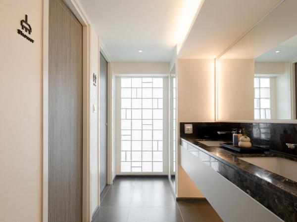 YANH Ratchawat Hotel : photo 3 de la chambre chambre quadruple standard