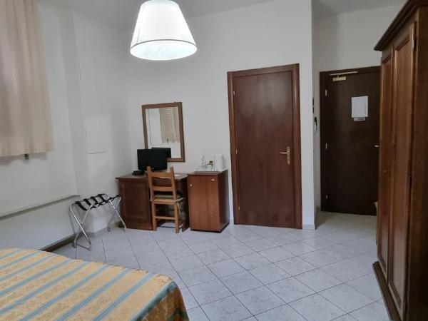 Hotel I Platani : photo 2 de la chambre chambre triple