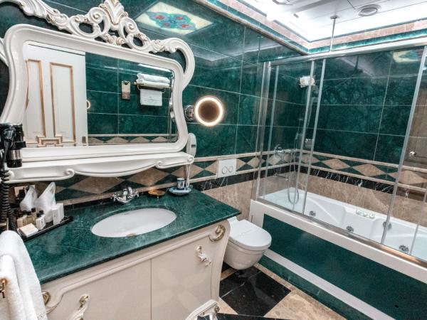 Seven Hills Palace & Spa : photo 6 de la chambre chambre premium dans demeure de caractère - accès gratuit au spa commun (usage autonome)