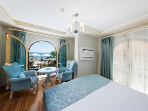 Seven Hills Palace & Spa : photo 3 de la chambre chambre deluxe avec vue sur mer - accès gratuit au spa commun (usage autonome)