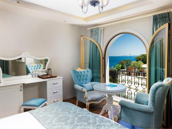 Seven Hills Palace & Spa : photo 1 de la chambre chambre deluxe avec vue sur mer - accès gratuit au spa commun (usage autonome)