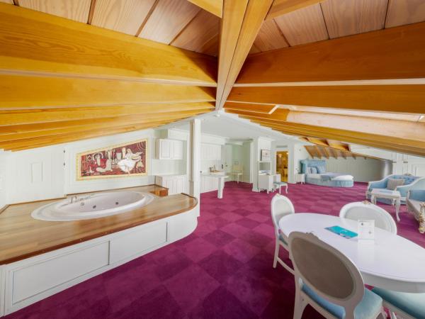 Seven Hills Palace & Spa : photo 1 de la chambre queen suite with spa bath - mansion loft suite ( only sky view )