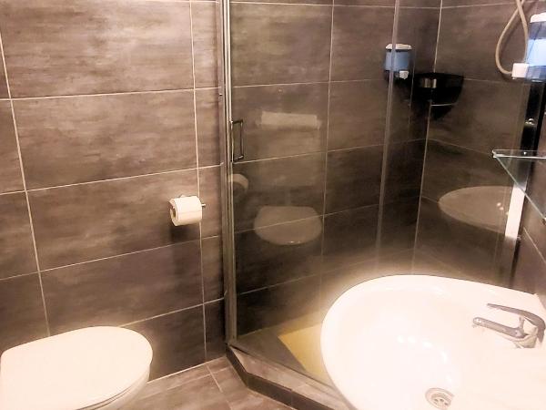 Treestyle Deluxe Rooms : photo 4 de la chambre chambre double avec salle de bains privative