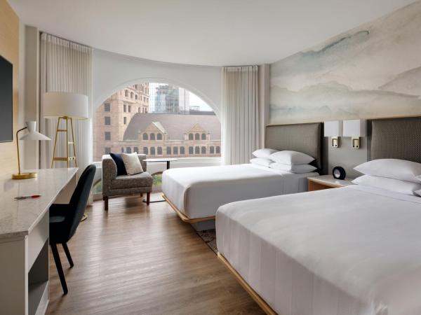 Montreal Marriott Chateau Champlain : photo 1 de la chambre chambre avec 2 lits doubles - vue sur ville