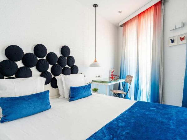 Hotel 34B - Astotel : photo 4 de la chambre chambre familiale supérieure