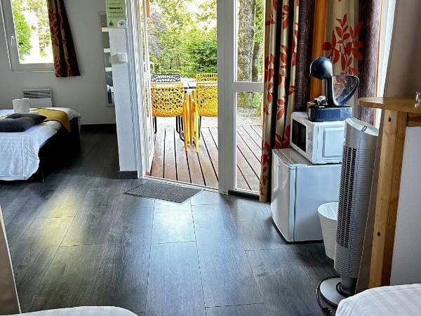 Les Chalets du Périgord : photo 2 de la chambre chambre quadruple premium