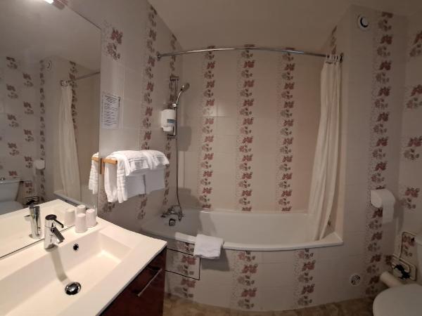 Alti'Pic Hôtel : photo 10 de la chambre grande chambre double