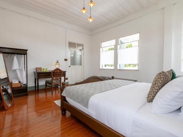 ตึกฝรั่ง 2479 Where The Past heals Present : photo 6 de la chambre chambre familiale avec balcon