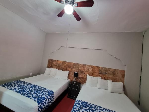 HOTEL PUERTO MORELOS cuernavaca : photo 2 de la chambre chambre standard avec 2 lits queen-size