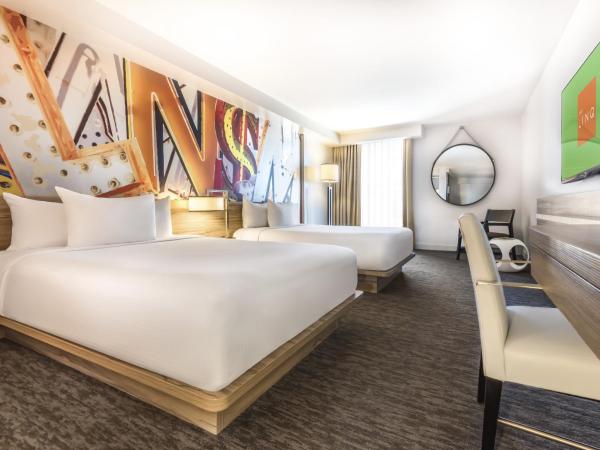 The LINQ Hotel and Casino : photo 1 de la chambre chambre deluxe avec 2 lits queen-size - vue sur piscine - non-fumeurs