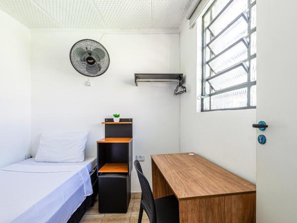 Pousada Hostheo liberdade : photo 3 de la chambre chambre simple