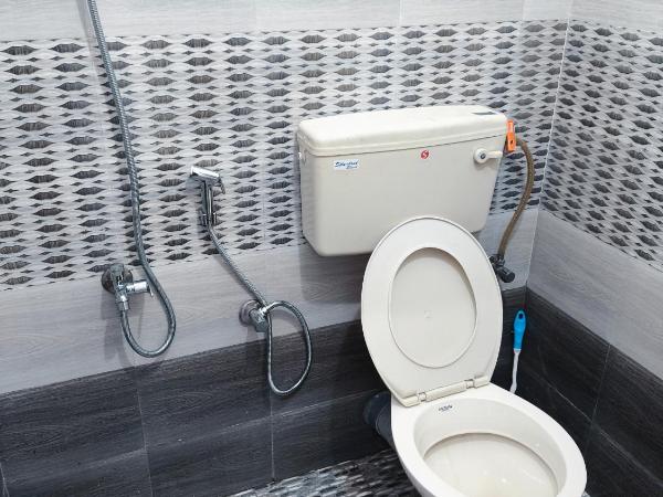 Hostel Stayzo : photo 4 de la chambre lit dans dortoir de 8 lits 