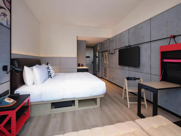 Moxy Ningbo Old Bund : photo 6 de la chambre chambre lit king-size standard