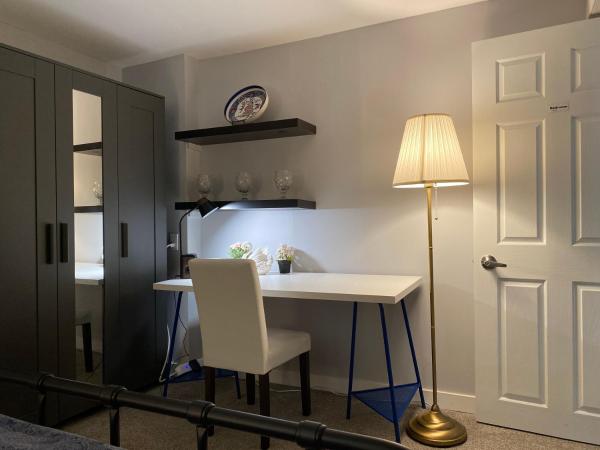 Newly renovated Elephant Suite, two beds, independent bathroom veryquiet : photo 4 de la chambre suite 1 chambre