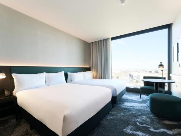 Novotel Melbourne Airport : photo 6 de la chambre chambre deluxe avec 2 lits doubles
