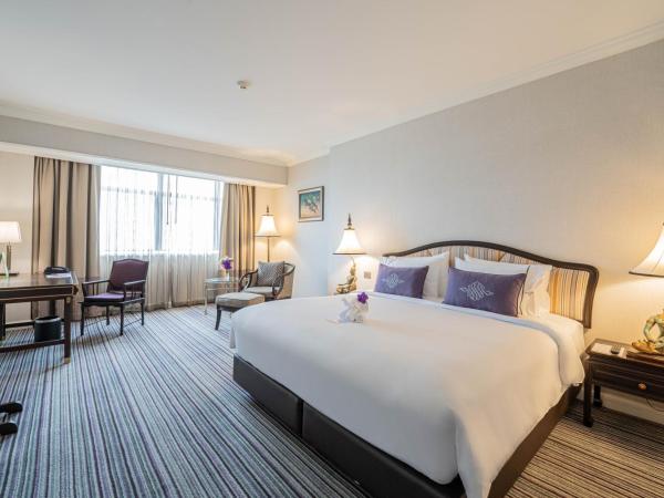 The Sukosol Hotel : photo 4 de la chambre chambre double familiale