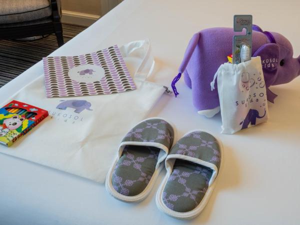 The Sukosol Hotel : photo 5 de la chambre chambre familiale premier (2 adultes + 2 enfants)