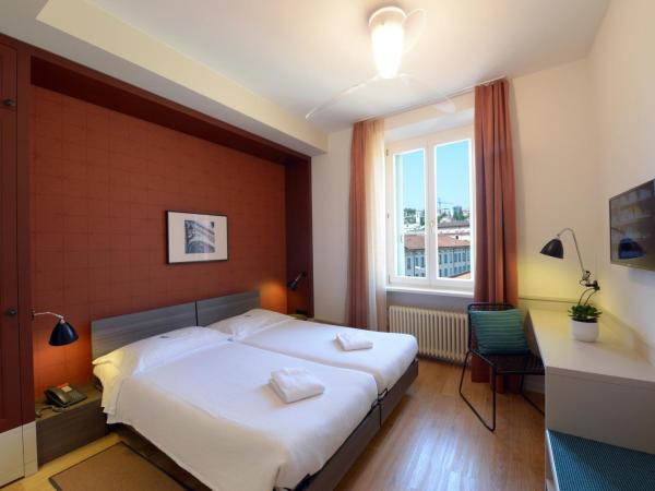 Hotel Pestalozzi Lugano : photo 5 de la chambre chambre double ou lits jumeaux moderne
