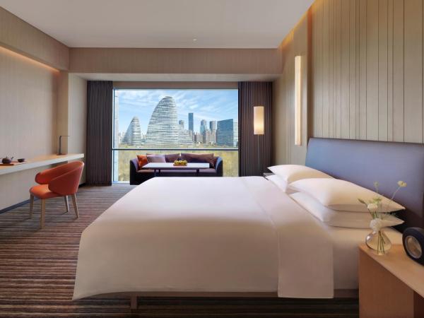 Hyatt Regency Beijing Wangjing : photo 1 de la chambre chambre lit king-size avec vue