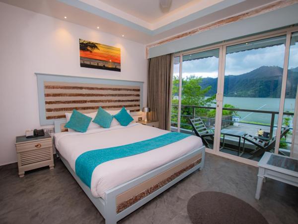 Beach Lodge : photo 1 de la chambre chambre double – vue sur lac