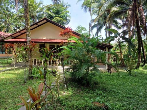 Lake View Bungalows : photo 2 de la chambre bungalow - vue sur jardin
