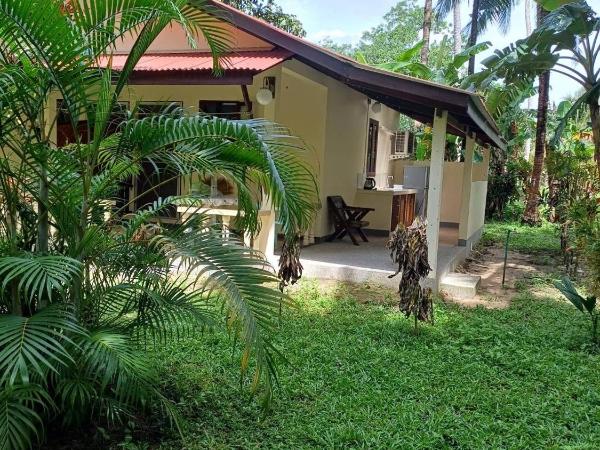 Lake View Bungalows : photo 3 de la chambre bungalow - vue sur jardin